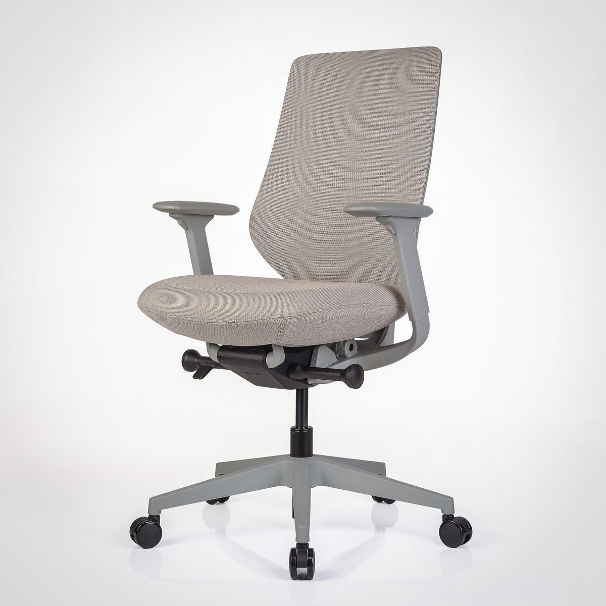 Pelicanwork Alba ergonomic office chair in light grey with adjustable armrests